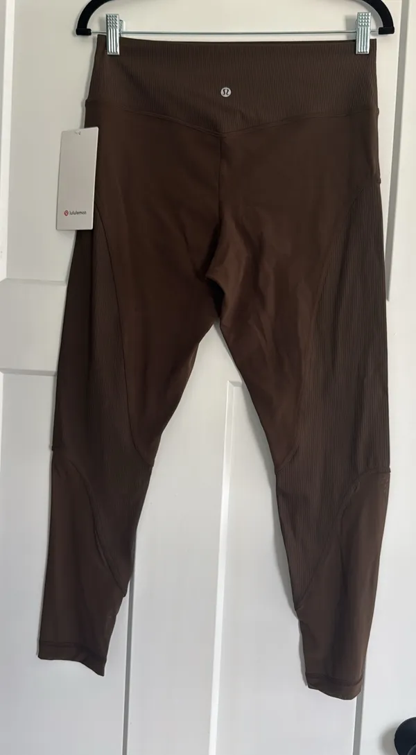 Lululemon Size 10 Nulu and Mesh No Line Studio Leggings - Image 4