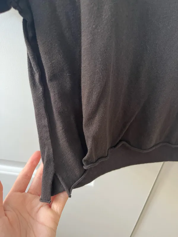 Billabong Dark Grey Cropped T Shirt - Image 2