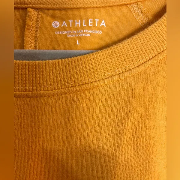 Athleta Women’s Sweatshirt in Yellow and Cream - Image 2