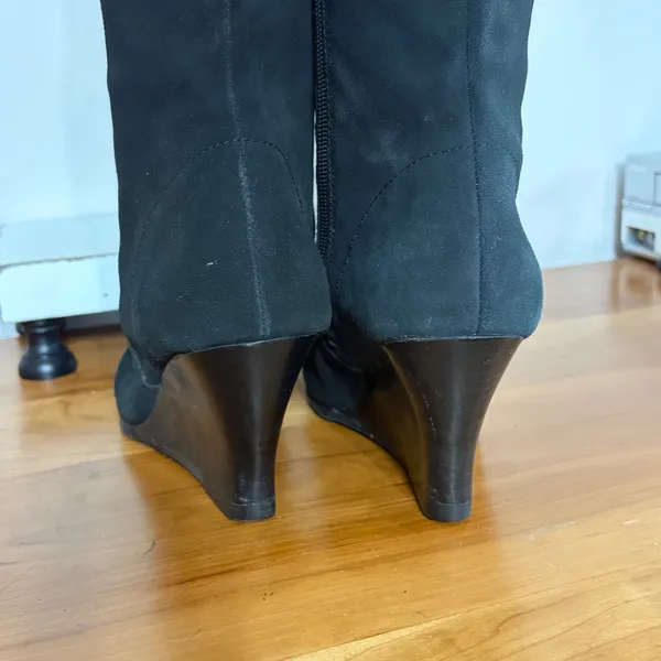 Relativity Tatum Black Suede Wedge Knee High Boots Womens 9M Side Zip Moc Toe‎ - Image 6