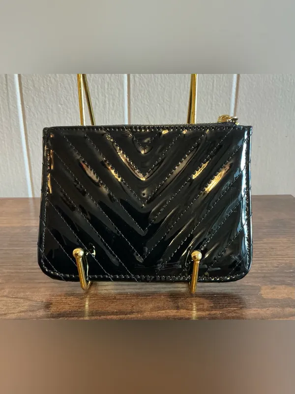 A Rare Black Patent Faux Leather Harrods Christie Chevron Coin Pouch / Wallet - Image 2