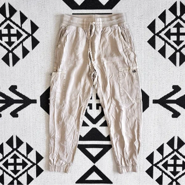 Aerie High Rise Essential Cargo Jogger Pants in Khaki Small - Image 3