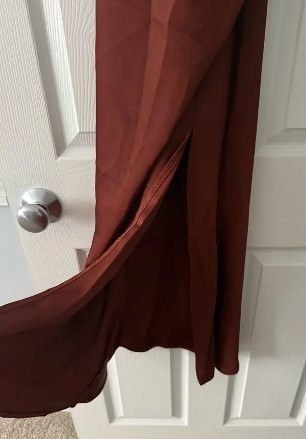Amazon Brown Silk Dress - Image 3
