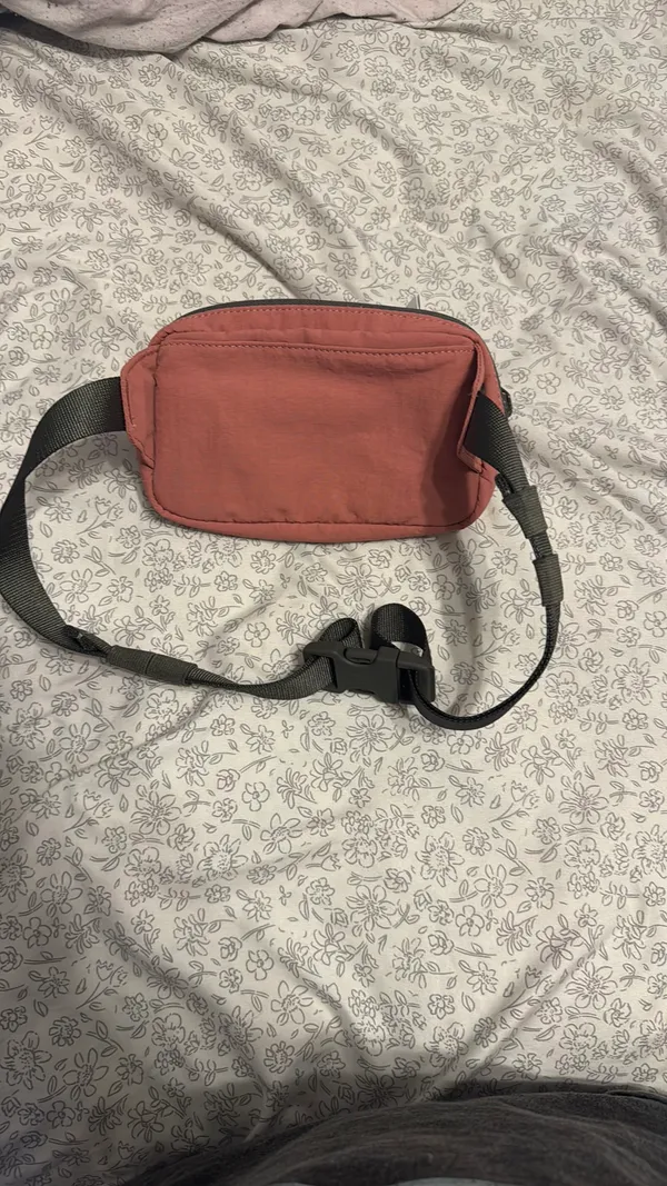 Lululemon Belt Bag - Image 4