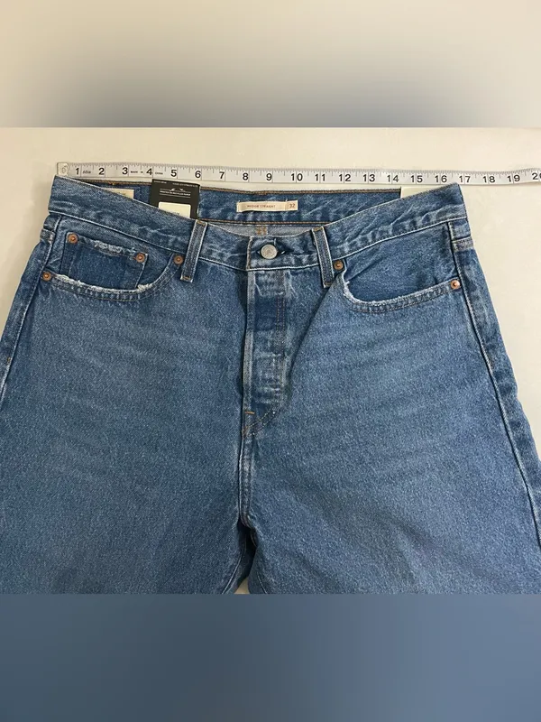 Levi’s NWT Wedgie Straight Leg High-Rise Jeans in Blue Size 32 - Image 8