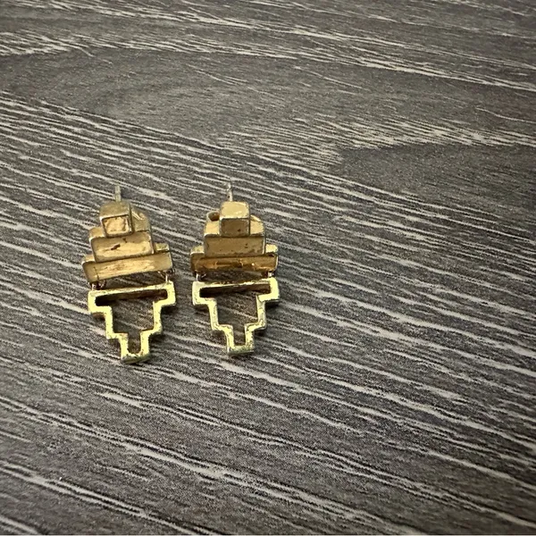 Gorjana Peytin Hinged Stud Earring 18K Gold Plated - Image 6