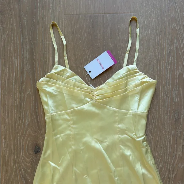 Beginning Boutique Maxi Dress Honey Size US2 Yellow - Image 2