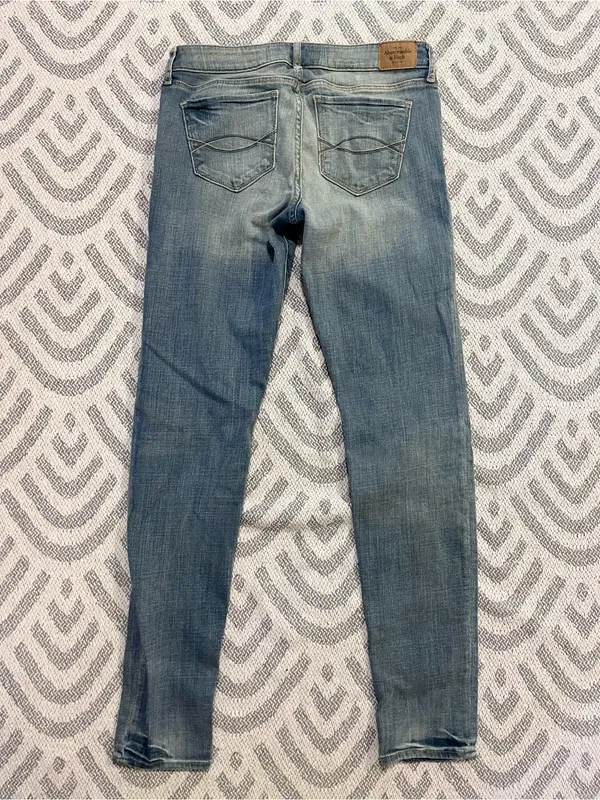 ABERCROMBIE & FITCH Women’s Mid Rise Skinny Fit Blue Denim Jeans 8R - Image 4