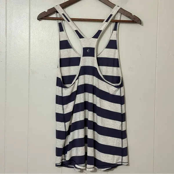 Lululemon Om Racerback Tank Blue White Striped Yoga Top No Size Tag - Image 6