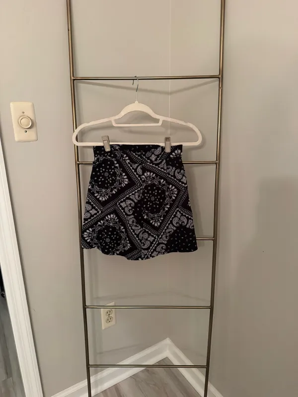 SheIn Black Mini Skirt - Image 2