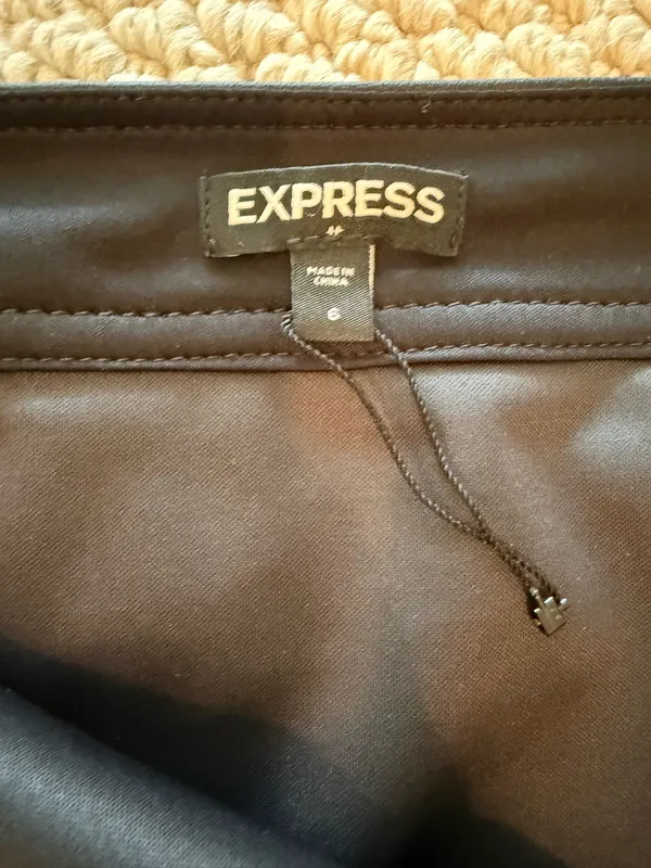 Express Black Faux Leather Mini Skirt with Silver Zip - Image 3