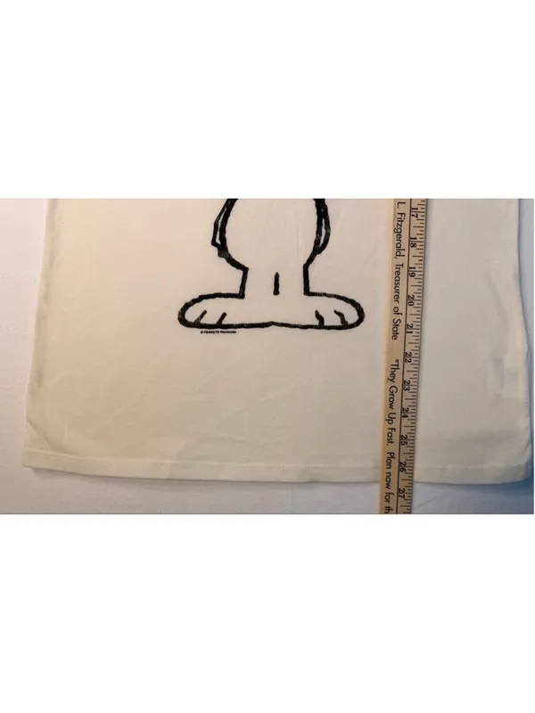 Old Navy Collectabilitees Snoopy Short Sleeve Graphic Tshirt M Off-White Retro - Image 5