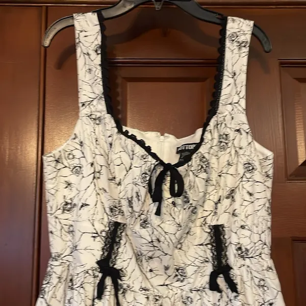 Hot Topic fit and flare dress size XL - Image 3