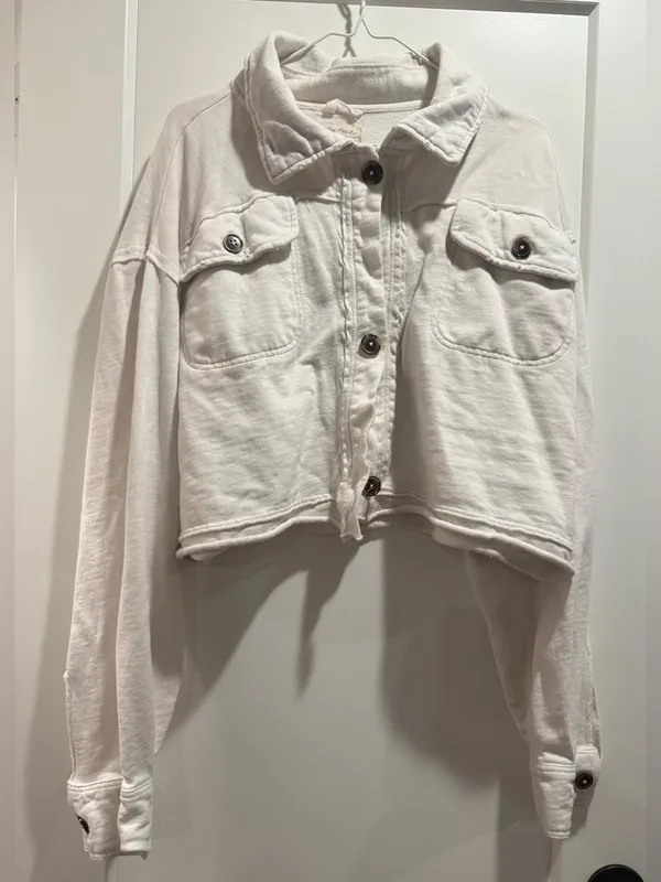 Free People Women's‎ White Collared Long Sleeve Cropped Shirt Jacket Size L - Image 2