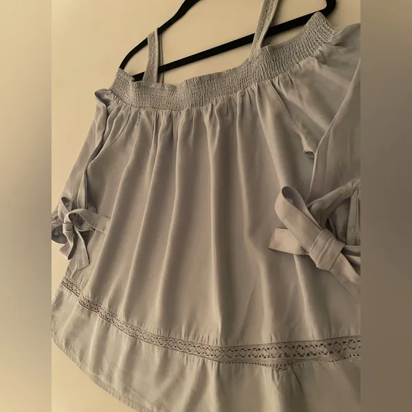 LC Lauren Conrad Light Baby Blue Off-Shoulder Blouse Size M - Image 2