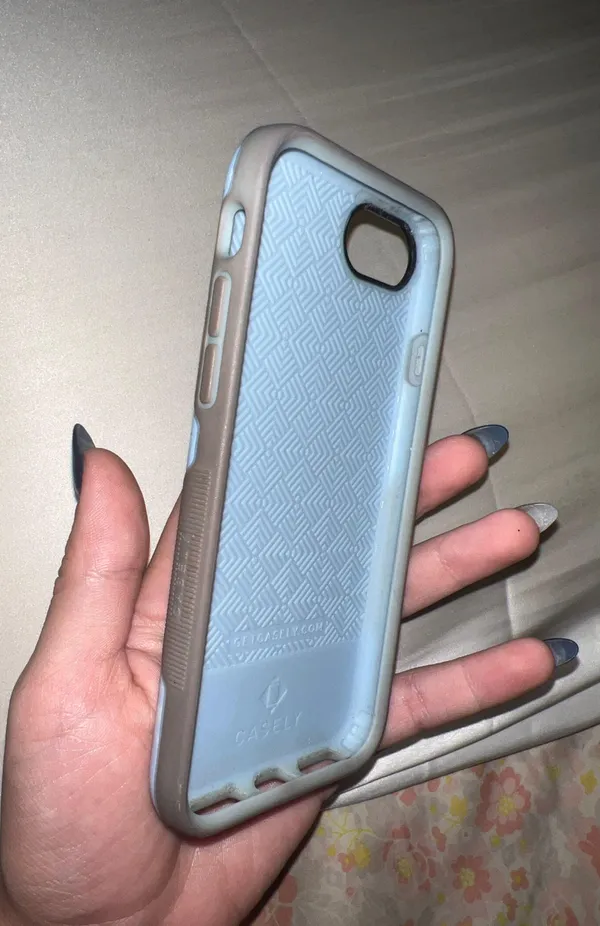 Casely iPhone 8 Case Blue - Image 2