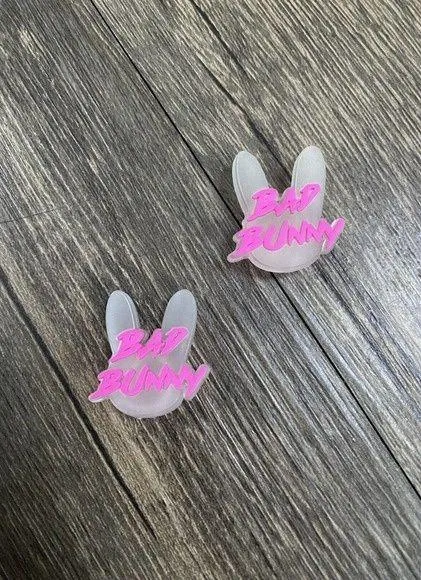 Bad Bunny Glow In Dark Shoe Charms For Crocs Bracelet - 2 Pieces (Variation 3) - Image 2