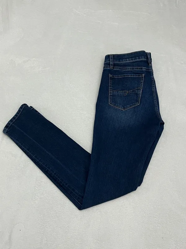 New York & Company Women's Dark Wash Skinny Jeans Size 8 - Image 2