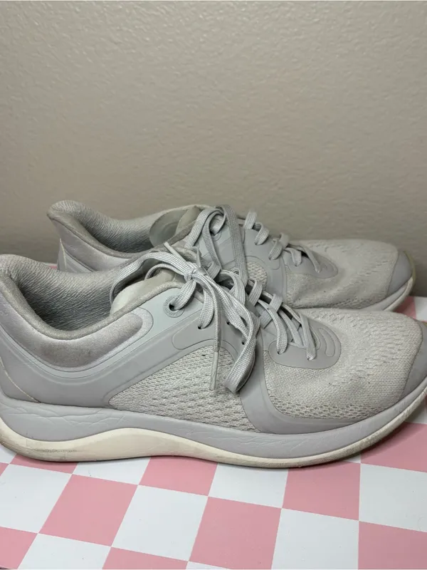 Lululemon gray beige running casual Chargefeel Low Workout preppy luxury shoe 9 - Image 2