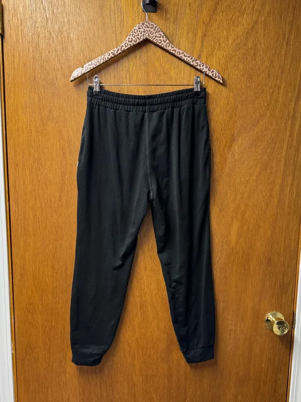Vuori Performance Joggers Womens Pants Pull On DreamKnit Black Small - Image 14