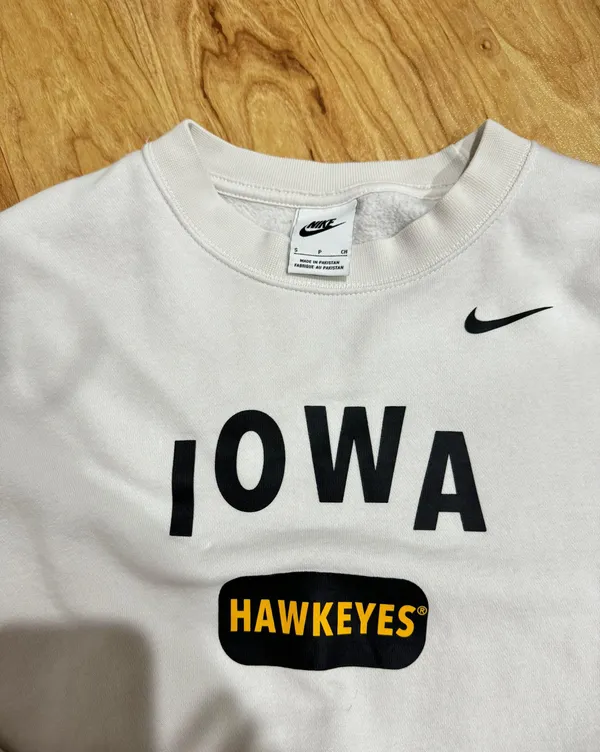 Nike University Of Iowa Sweatshirt - Image 3