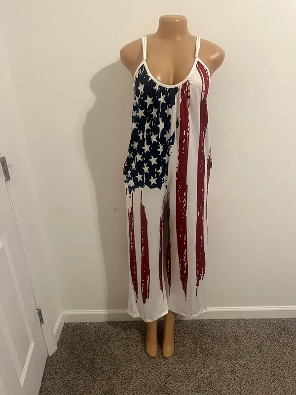 Show your style with this vibrant patriotic jumpsuit, featuring bold red, white, and blue colors. Perfect for any casual outing. - Image 3