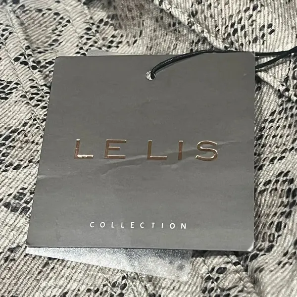 NEW Le Lis Alana Snakeskin Pants in Olive Women’s Large - Image 3