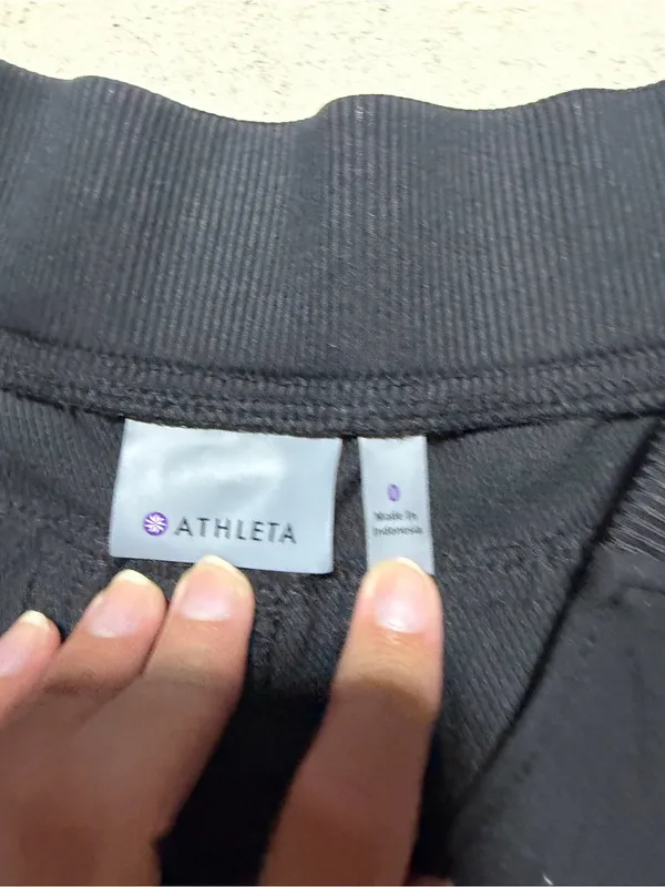 Athleta Women's Black Drawstring Lounge Shorts 0 - Image 6