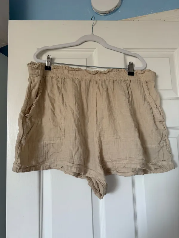 Aerie Shorts Flowy - Image 4