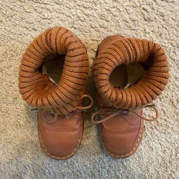 Tan Faux Leather Lace Up Ankle Boots with Ribbed Knit Sock‎ Cuff size 5 Lining - Image 2