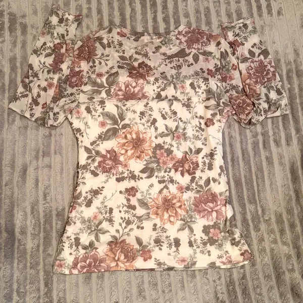 Maurices NWT Women's XL Floral Mesh Ruched Long Sleeve Top Blouse Neutral Pink‎ - Image 3