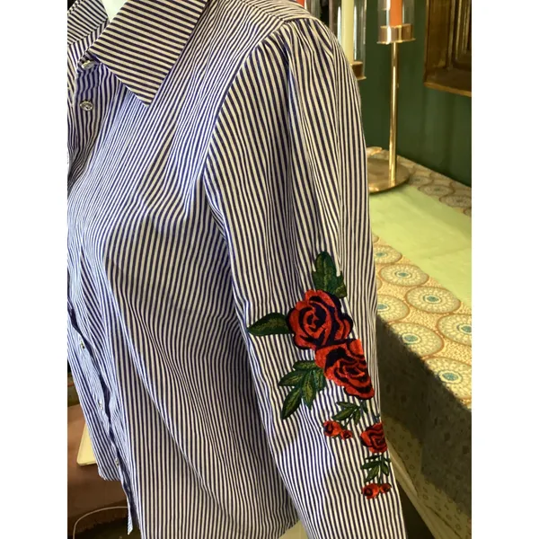 Iris Blue White Striped Rose Embroidered‎ Button Down Shirt IT9638 Womens Medium - Image 2