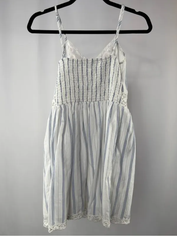 Vintage Abercrombie & Fitch Cotton Floral Embroidery Mini‎ Dress White Blue - Image 6