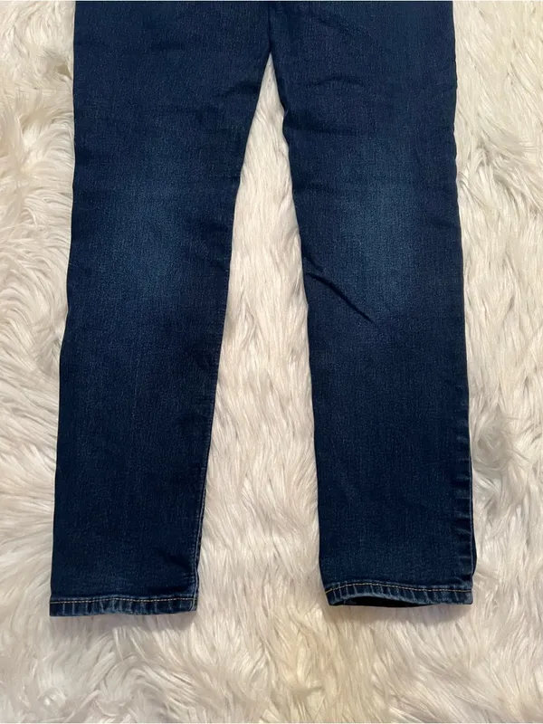 Levi's Women's Size 29 711 Skinny Jean Dark Wash Rinse Mid-Rise Stretch Cotton - Image 8