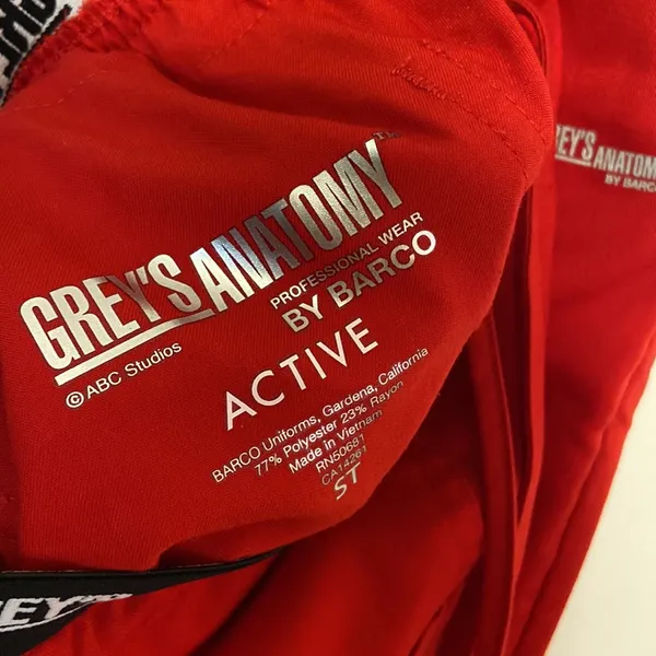 Grey’s Anatomy by BARCO Professional Wear Active Scrub Pants Size ST Red - Image 5