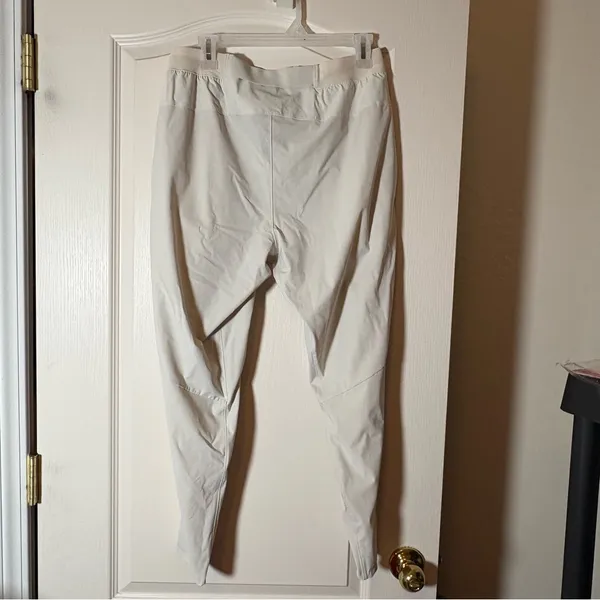 Lululemon Surge Hybrid Pant 29”. Mens Size Large, Color: Dove Grey - Image 2