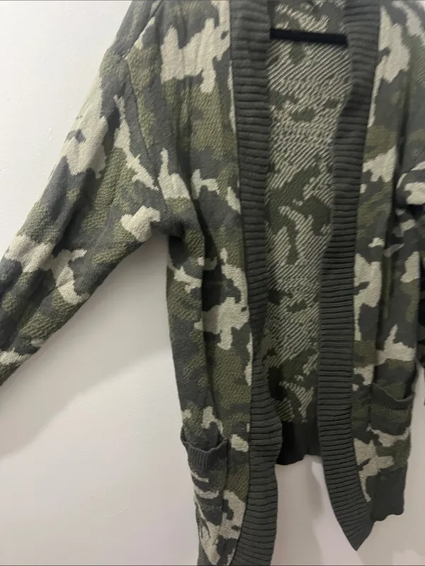 Express Camouflage Open-Front Cardigan - Olive & Gray - Image 3