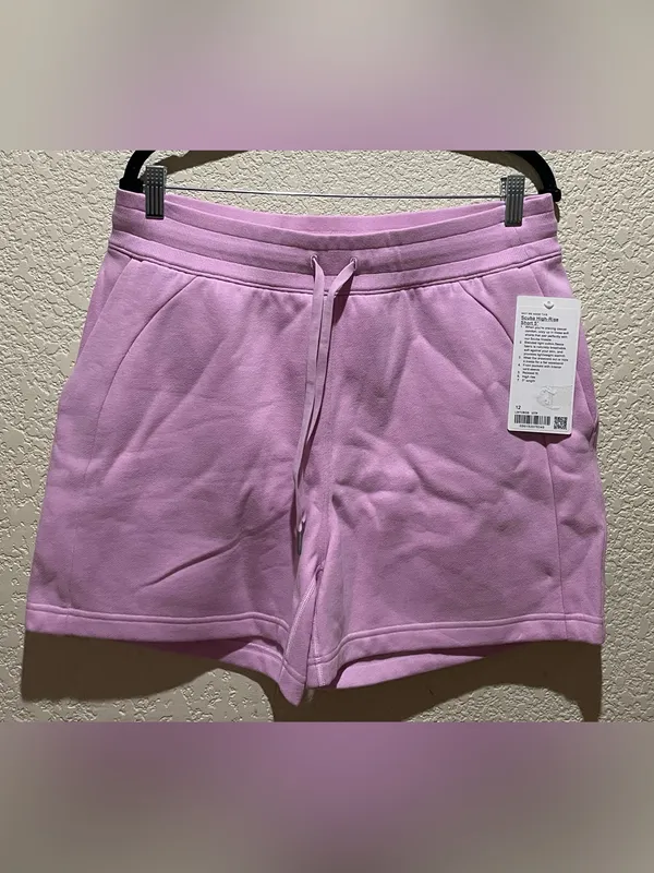Lululemon NWT Scuba High Rise 5” Shorts with Pockets in Vitapink Size 12 - Image 6