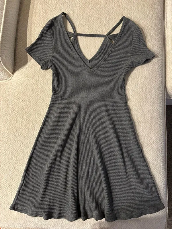 Local Boutique Dress - Image 2