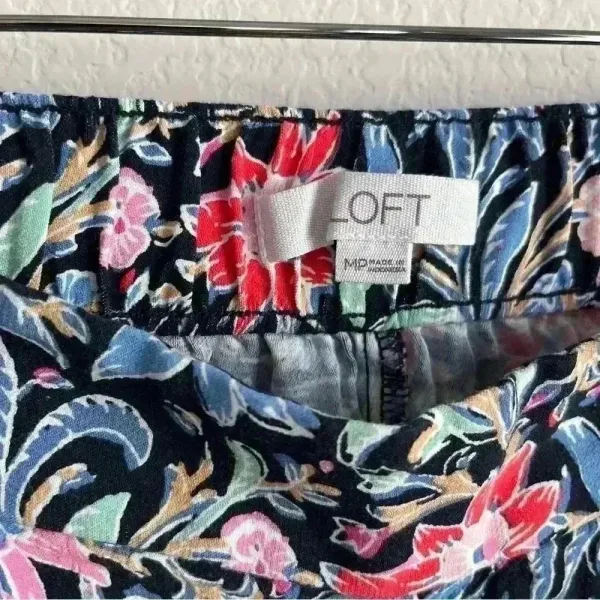 LOFT Women's Floral Wide Leg Crop‎ in Spring Bloom Pants with Pockets Size MP - Image 8