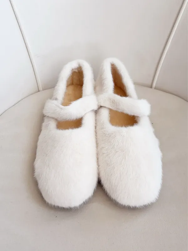 Women’s Faux Fur Mary Jane Slippers – White – Size 6 – Never Worn - Image 11