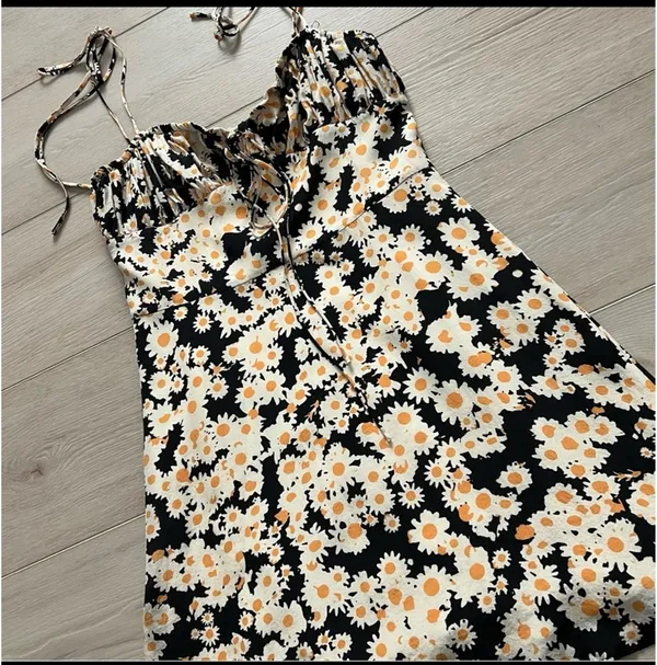 Realisation Par Devon sunflower mini silk Floral Dress - Image 3