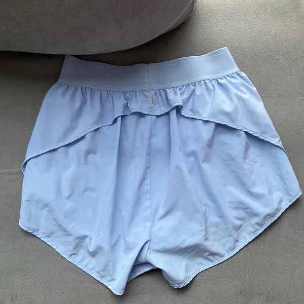 Alo Yoga Match Point Short Seashell Blue S - Image 5