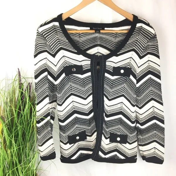 White House Chevron Print Hook Close Cropped Long Sleeve Knit Cardigan M - Image 2