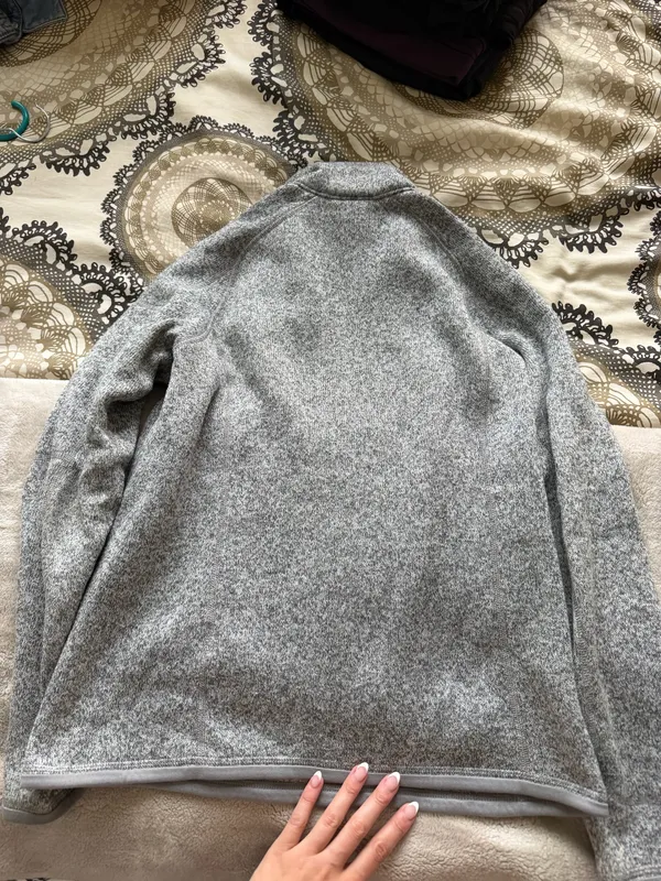 Grey Patagonia 1/4-Zip - Image 3