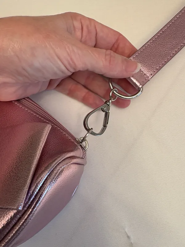 Bath & Body Works Metallic Pink Bow Wristlet Clutch zip top removable strap NWOT - Image 6
