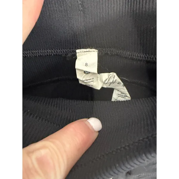 Lululemon Dance Studio Mid-Rise Crop 25" Women's size 8 - Image 5