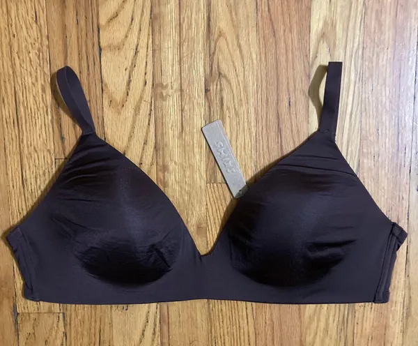SKIMS Wireless Bra 38D - Image 2