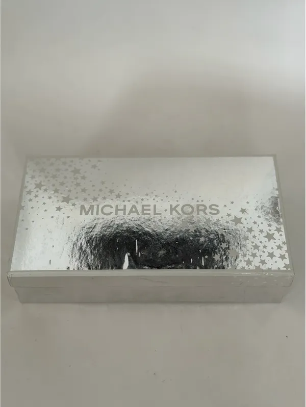 Michael Michael Kors red clutch - Image 3
