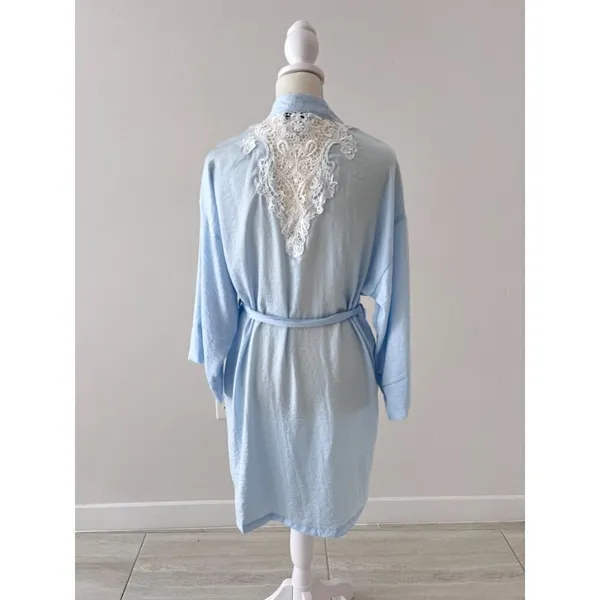 In bloom by jonquil OPHELIA LACE TRIM SATIN WRAP IN SILVER BLUE - Image 5